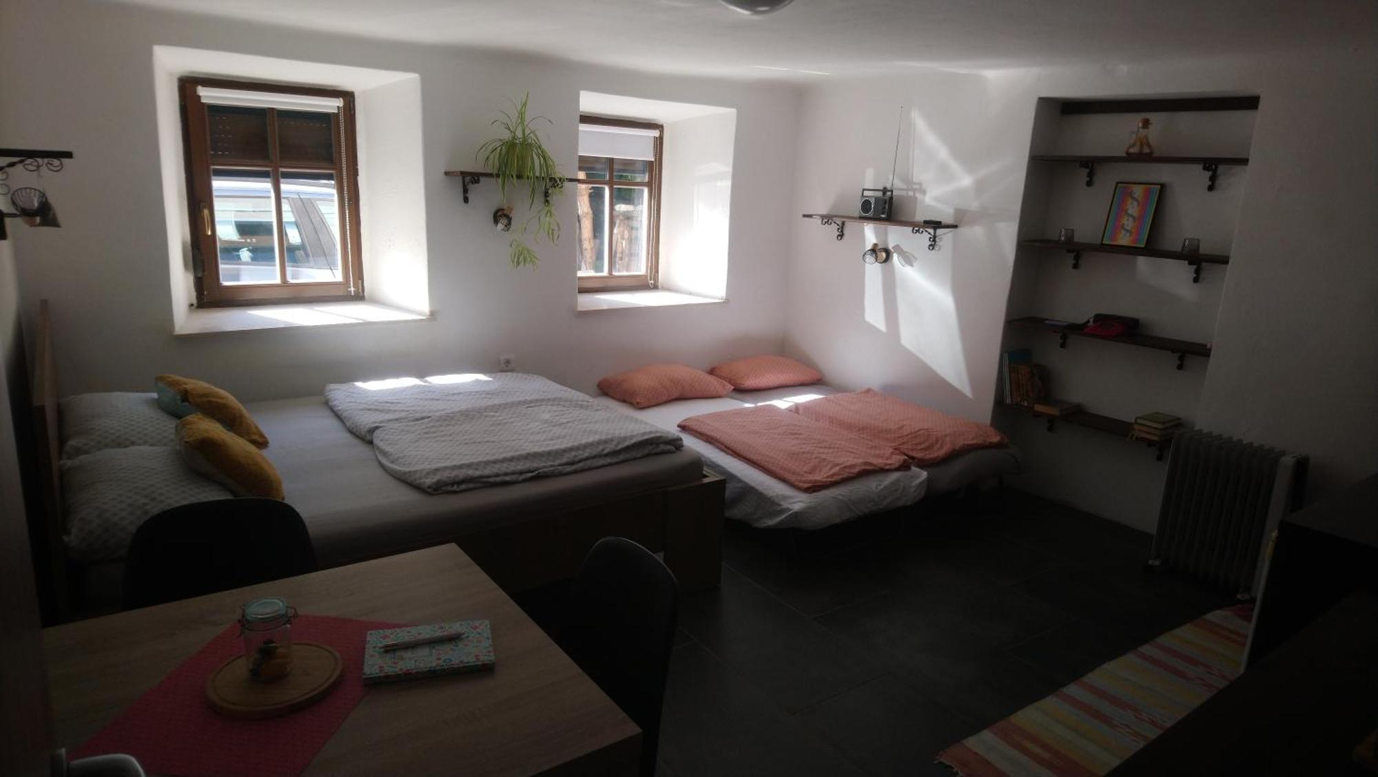 Apartment Slovan Škofja Loka Exteriör bild